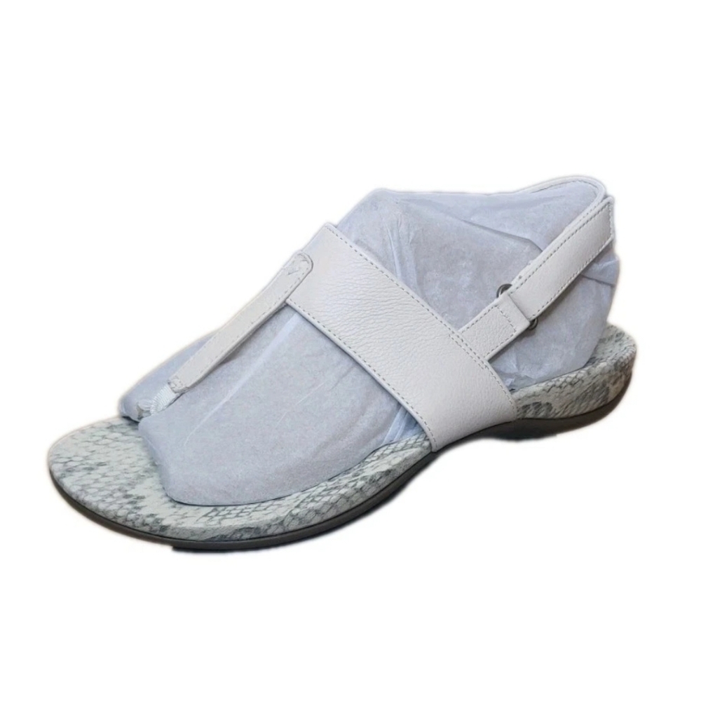 Vionic Tala Pale Leather Sandals Woman 9 Wide Supportive T-Strap Slingback NIB - Picture 2 of 8